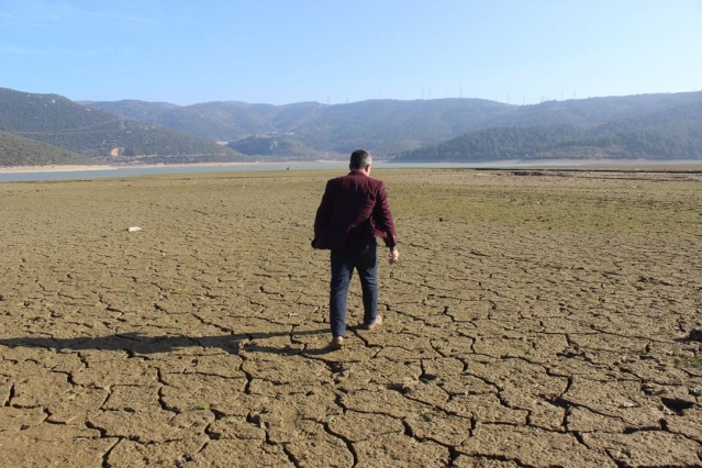 Durum kritik! Gölbaşı Gölü'nün yüzde 90'ı kurudu!
