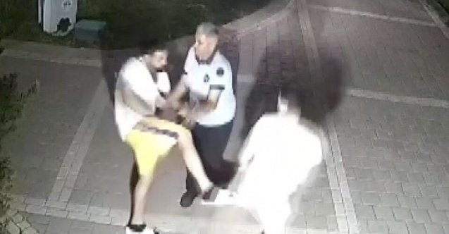 Oğlunun kavga ettiği çocuğu darbetti