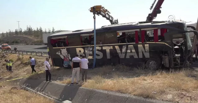 Şanlıurfa’da yolcu otobüsü devrildi