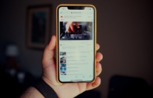 Apple Samsung bağımlılığını gelecek yıl azaltacak!