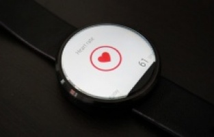 Akıllı saatler doktorlarımızın yerine geçebilir mi?