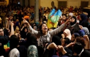 Cezayir'de bir şair ve bir devrimci