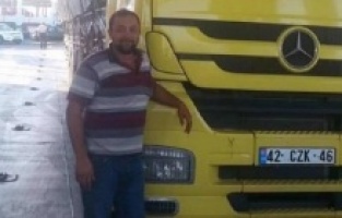 Geçinemedi kendini astı