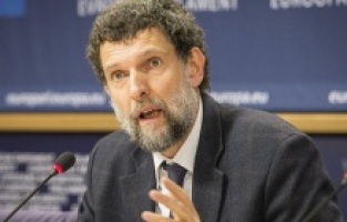 The New York Times Osman Kavala'yı övdü