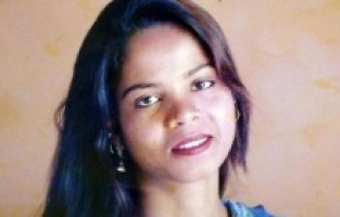 Macron, İslam'a hakaret edenlere sahip çıkıyor