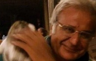 Öğretim üyesi evinde ölü bulundu