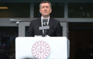 "Öğretmenlerimizin ilk doz aşısı Şubat'ın son haftası"