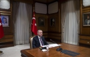 Erdoğan ile Macron'un video konferans görüşmesi