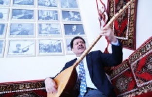 Halk müziği bir mekteptir