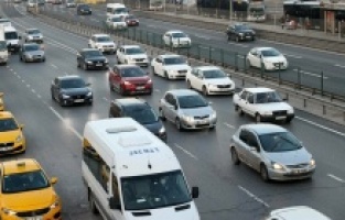 Kısıtlamanın ardından İstanbul'da trafik yoğunluğu