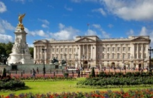 Elizabeth Buckingham Sarayı´nın bahçesini halka açıyor