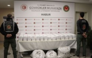 Habur Gümrük Kapısı'nda kaçak eşya ele geçirildi