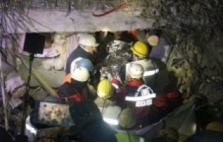 13 yaşındaki Aya, kendisine ulaşıldığı 122'nci saatte yaşama veda etti