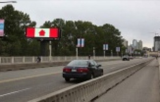 Kanada'da peçe takan kadınlara maske muafiyeti