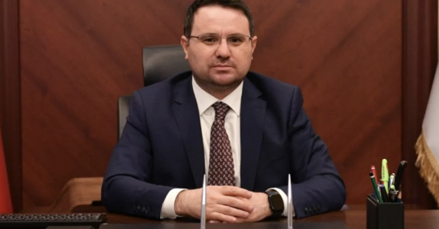 Akın Gürlek kimdir?